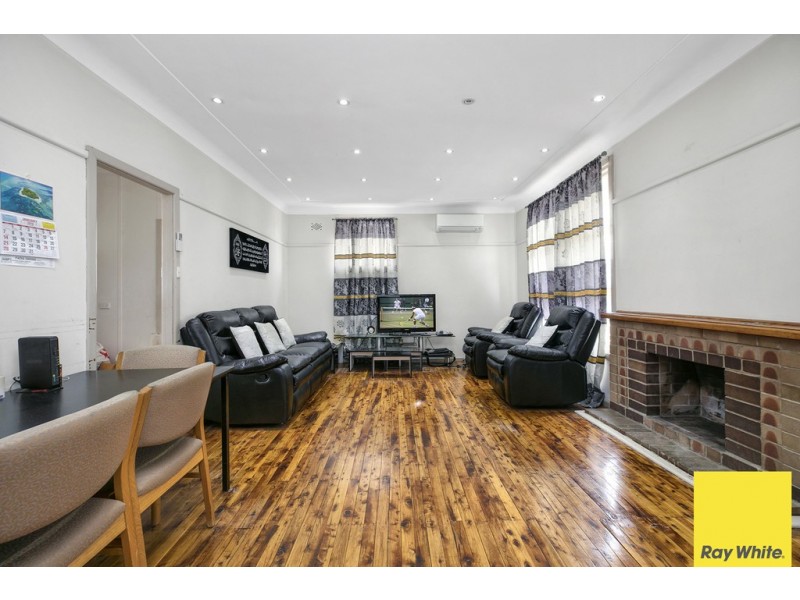 8 Bamfield Ave, Yagoona NSW 2199