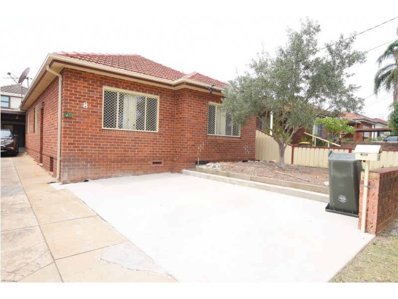 8 LYON AVENUE, Punchbowl NSW 2196