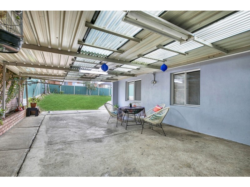 7 Baringa Close, Green Valley NSW 2168