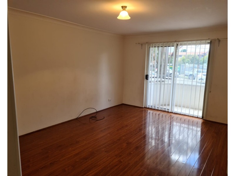 2/134 Meredith, Bankstown NSW 2200