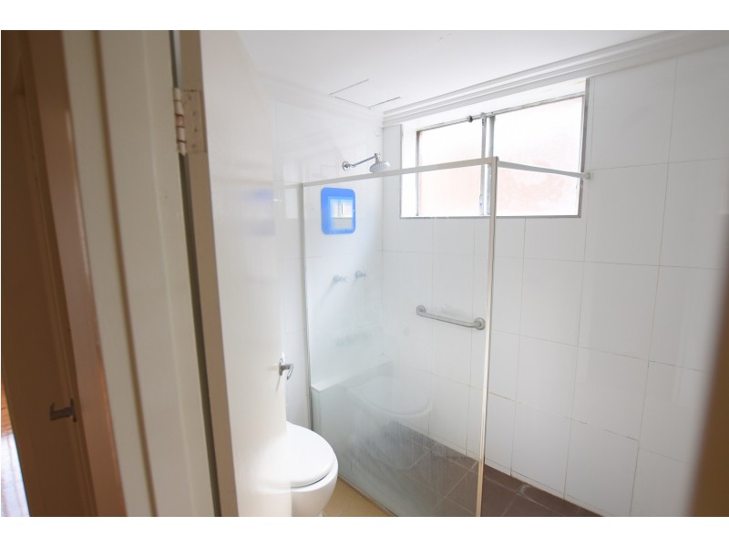 204-206 Victoria Rd, Punchbowl NSW 2196