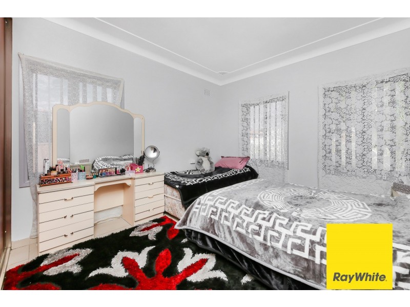 15 Goonaroi Street, Villawood NSW 2163