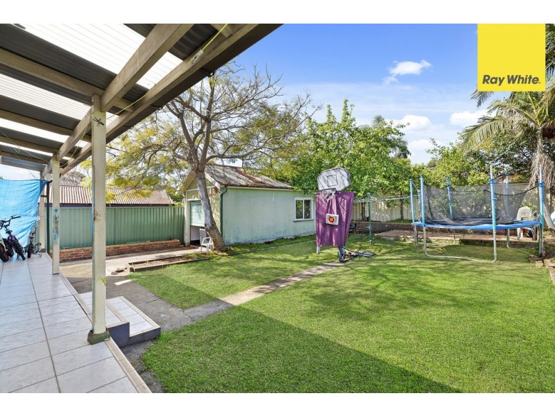 6a Linden Avenue, Punchbowl NSW 2196