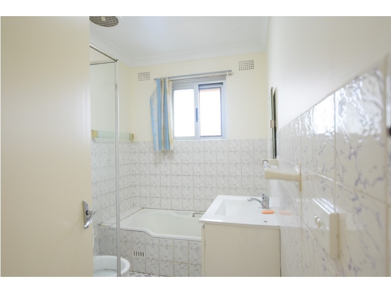 5/112-114 VICTORIA ROAD, Punchbowl NSW 2196