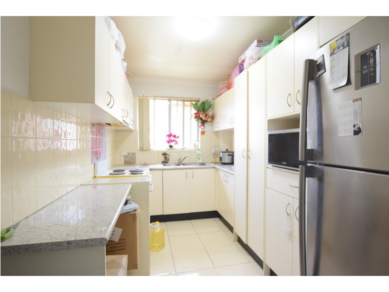 5/2 BOOREA AVENUE, Lakemba NSW 2195