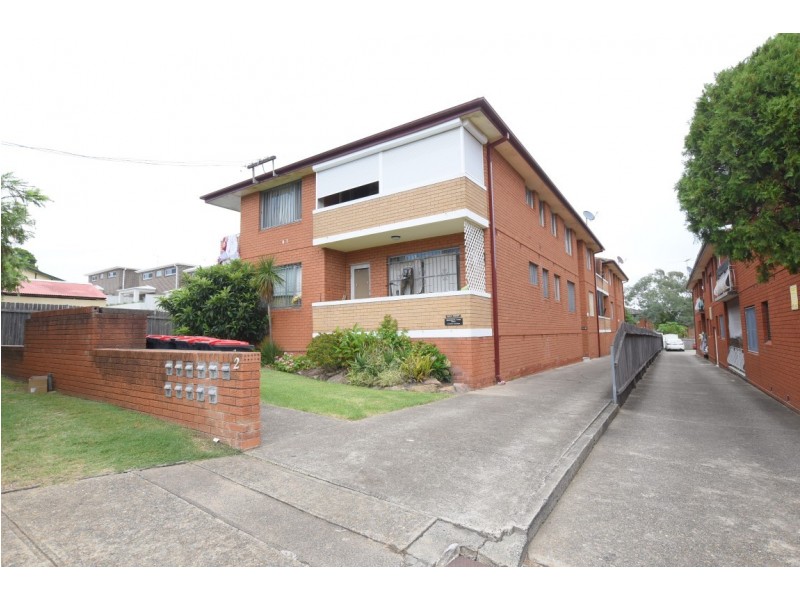 5/2 BOOREA AVENUE, Lakemba NSW 2195