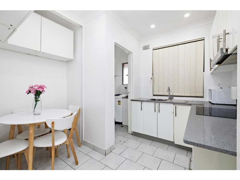 4/3 Boorea Avenue, Lakemba NSW 2195