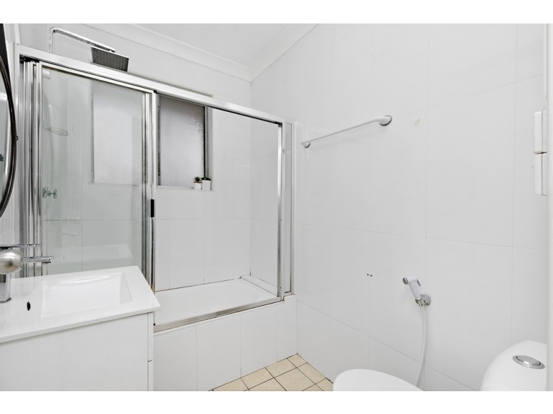 4/3 Boorea Avenue, Lakemba NSW 2195