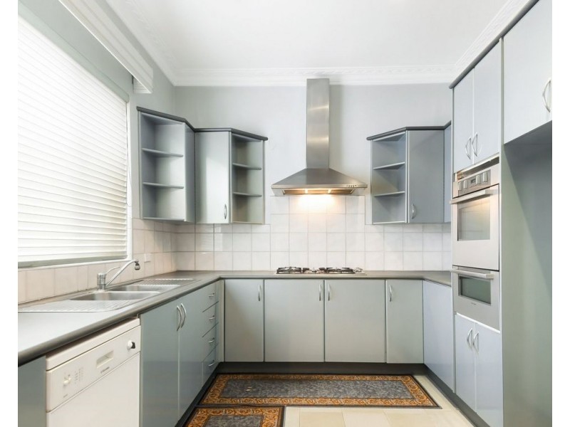 4 PENTLAND AVE, Roselands NSW 2196