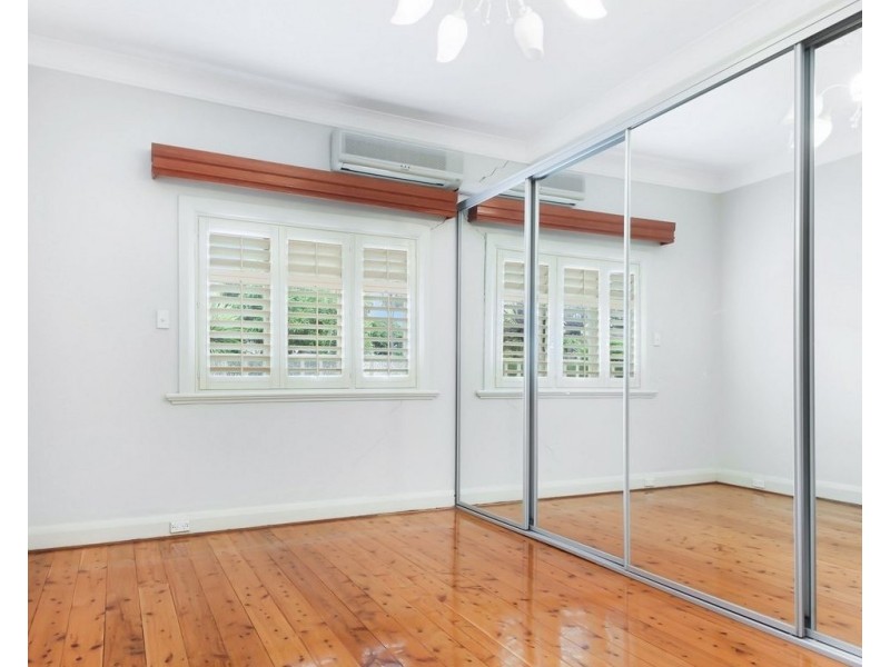 4 PENTLAND AVE, Roselands NSW 2196