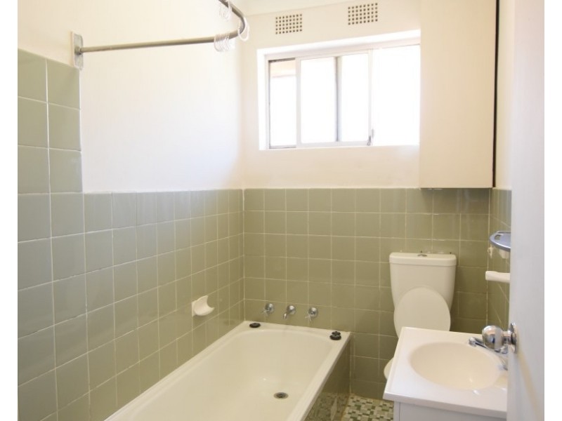 5/108 VICTORIA ROAD, Punchbowl NSW 2196