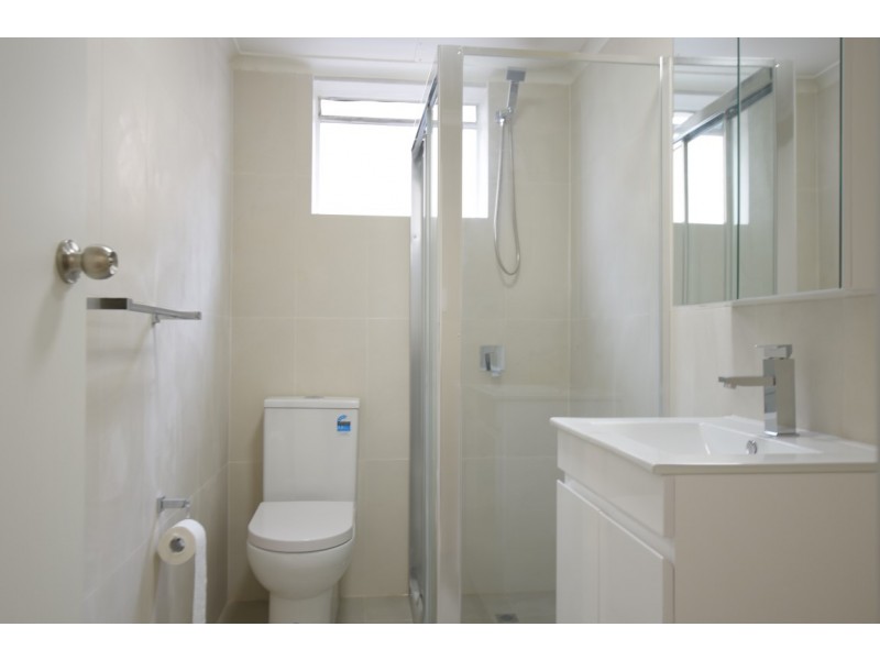 4/13 ROSEMONT STREET NORTH, Punchbowl NSW 2196