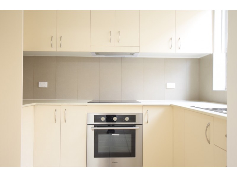 4/13 ROSEMONT STREET NORTH, Punchbowl NSW 2196