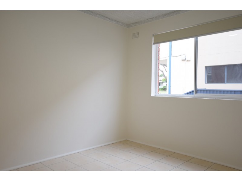 4/13 ROSEMONT STREET NORTH, Punchbowl NSW 2196