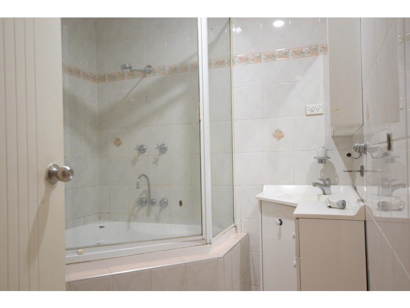 916 HUME HWAY, Bass Hill NSW 2197