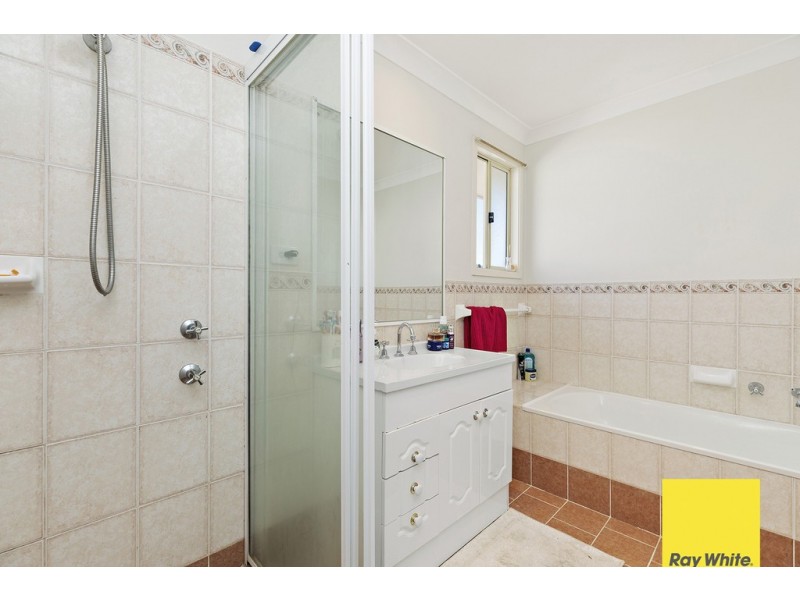 25 Minnamurra Circuit, Prestons NSW 2170