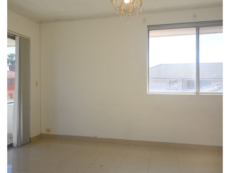 4/25 OSWALD STREET, Campsie NSW 2194