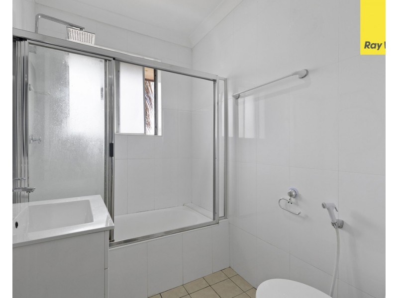 4/3 BOOREA AVENUE, Lakemba NSW 2195