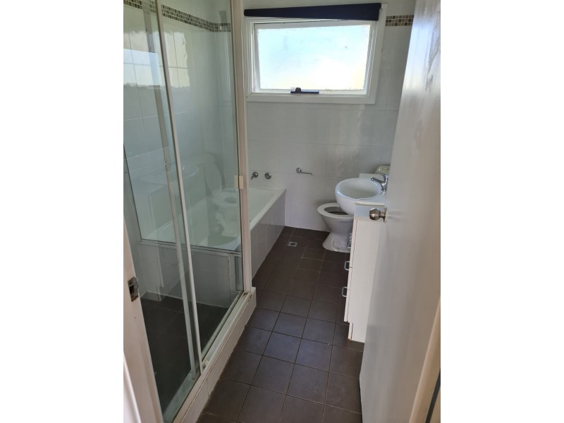21 DERNANCOURT PARADE, Milperra NSW 2214