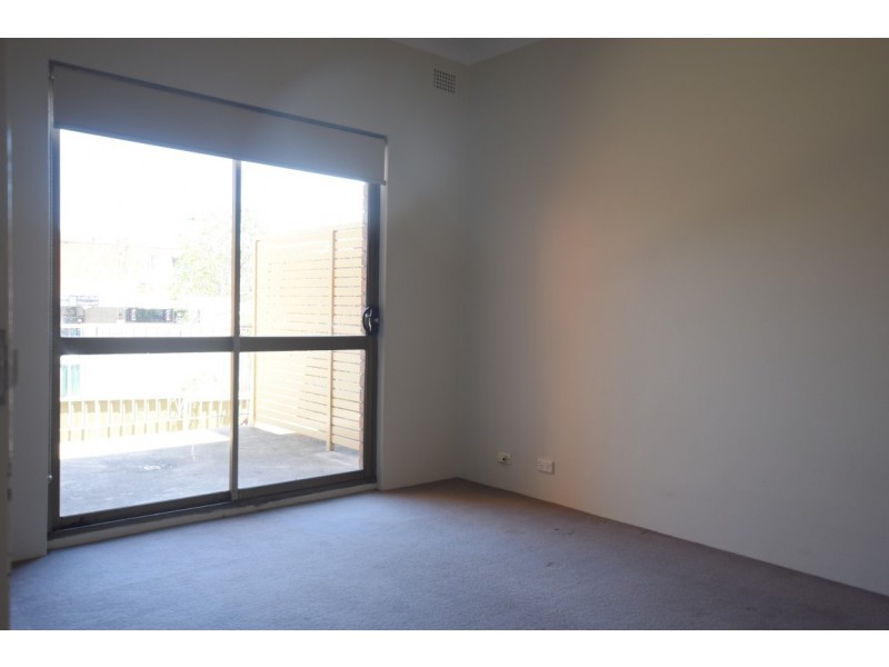 2/200 THE BOULEVARDE, Punchbowl NSW 2196