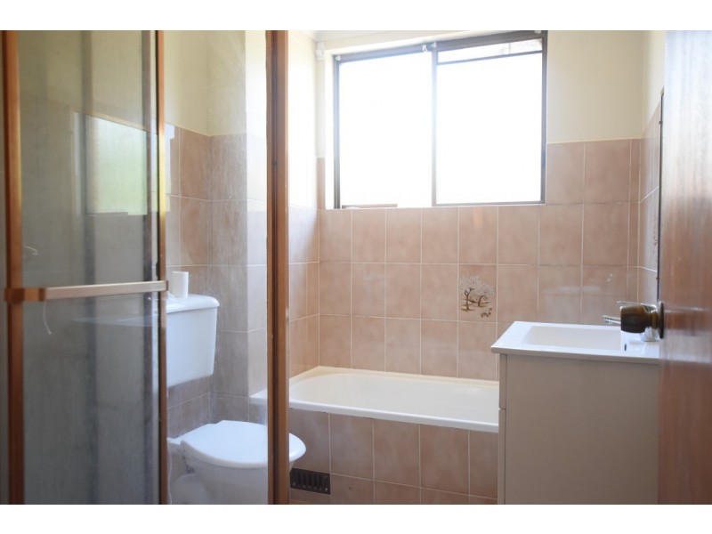 2/200 THE BOULEVARDE, Punchbowl NSW 2196