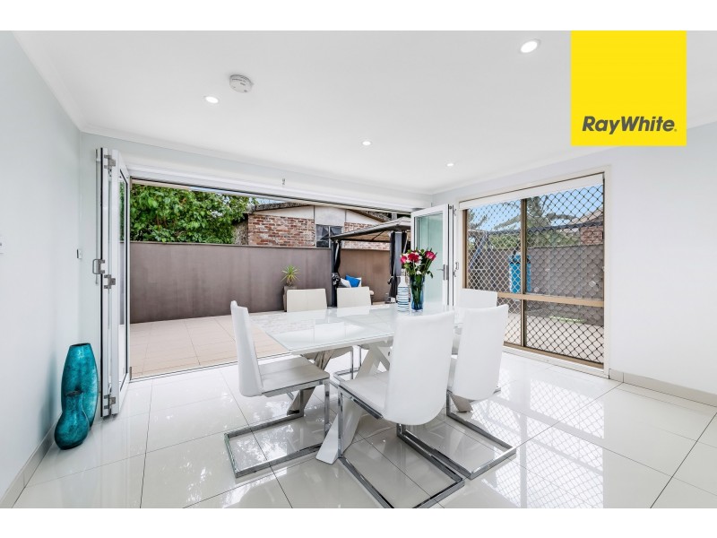 9/8 WATERGUM WAY, Greenacre NSW 2190