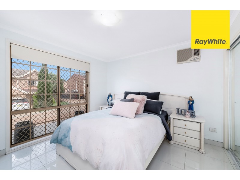 9/8 WATERGUM WAY, Greenacre NSW 2190