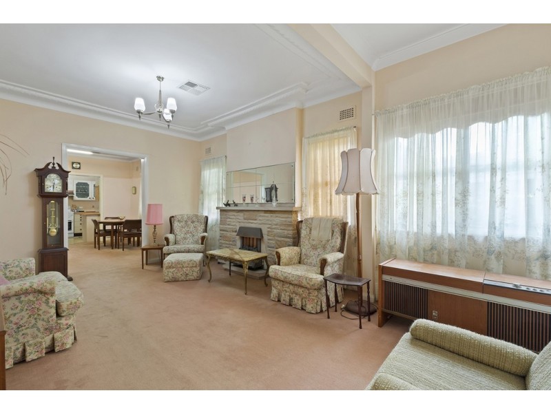 5 Cullens Road, Punchbowl NSW 2196