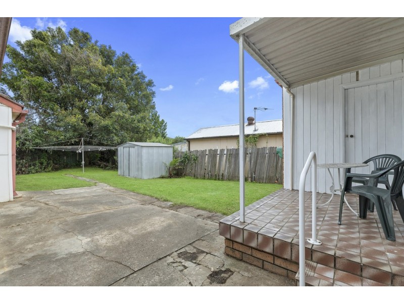 5 Cullens Road, Punchbowl NSW 2196