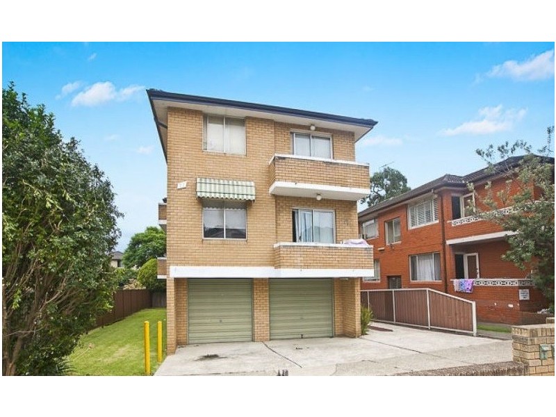 2/71 Denman Ave, Wiley Park NSW 2195