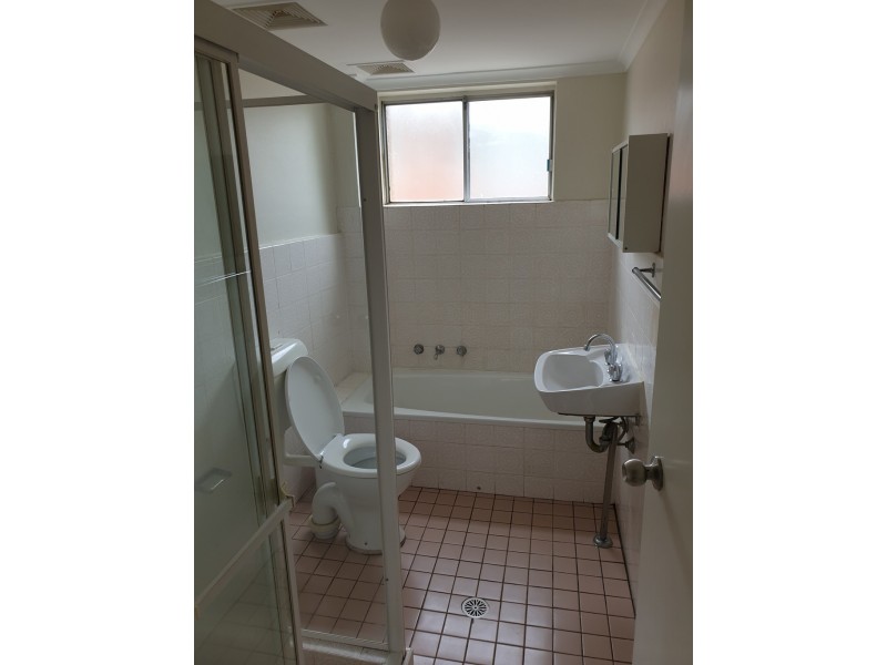 2/71 Denman Ave, Wiley Park NSW 2195