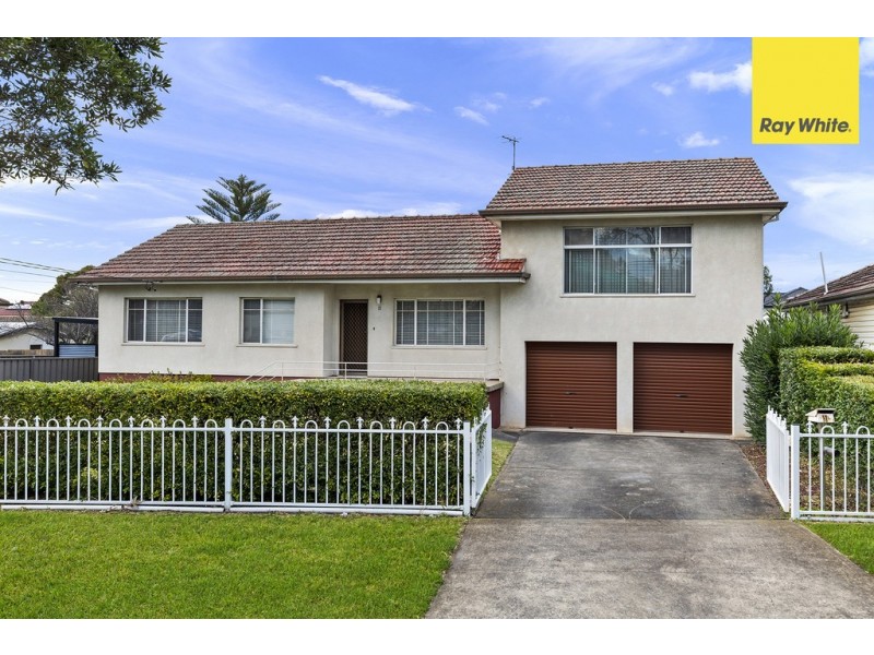 11 Endeavour Road, Georges Hall NSW 2198