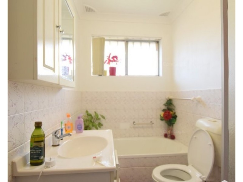 5/2 Boorea Avenue, Lakemba NSW 2195