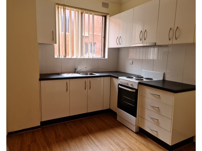 2/25 Cornelia, Wiley Park NSW 2195