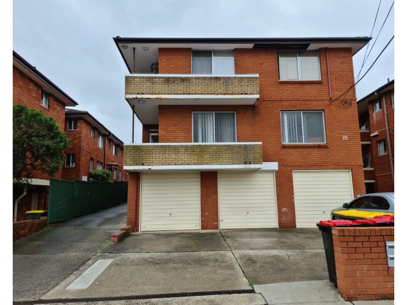 2/25 Cornelia, Wiley Park NSW 2195