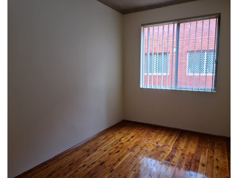 2/25 Cornelia, Wiley Park NSW 2195