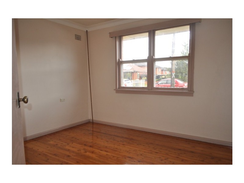 1 Mitcham, Punchbowl NSW 2196