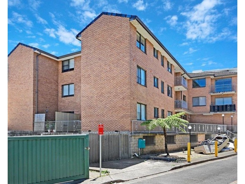 1/200 The Boulevarde, Punchbowl NSW 2196