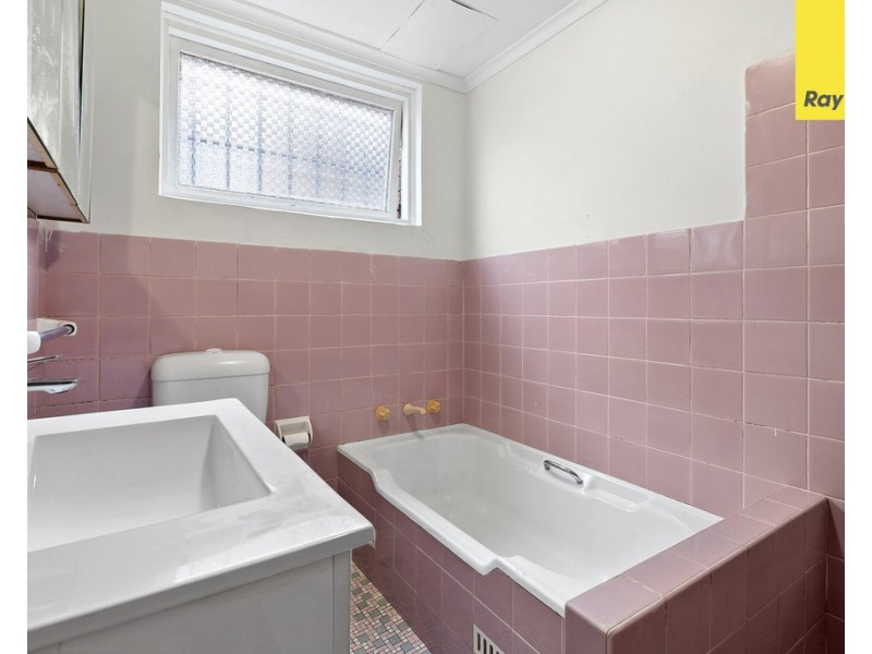 2/66 Denman Avenue, Wiley Park NSW 2195