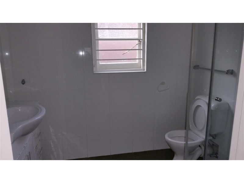 194 Victoria, Punchbowl NSW 2196