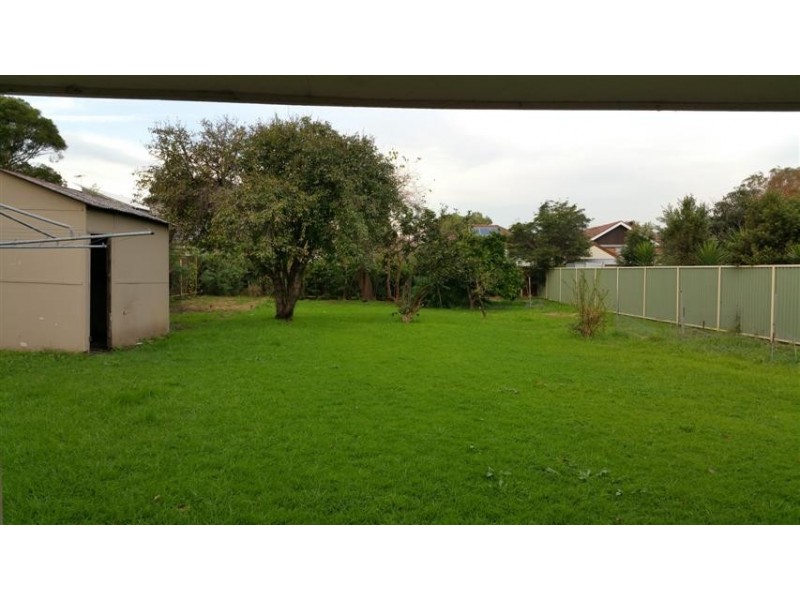 194 Victoria, Punchbowl NSW 2196