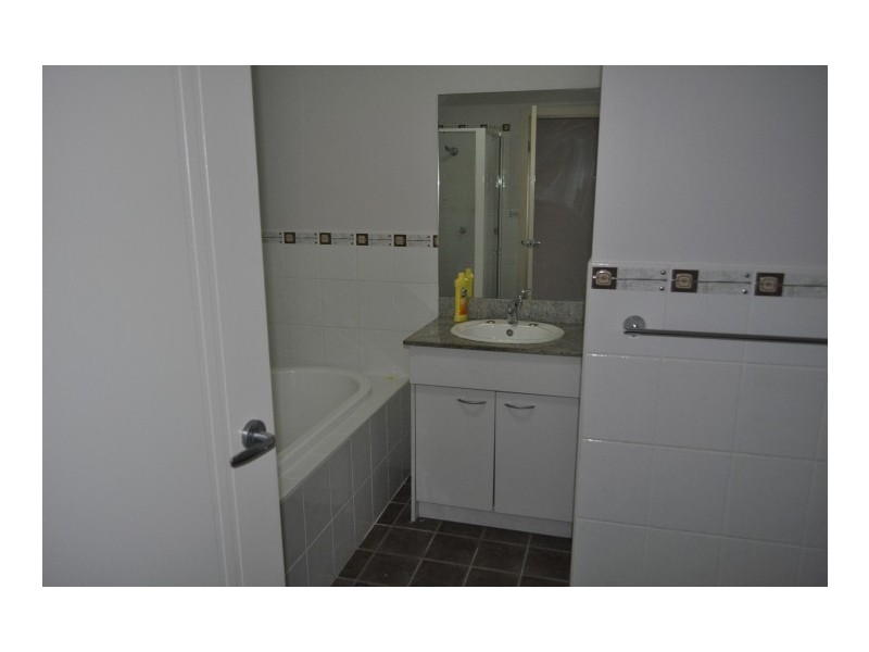 4/32 Lancaster, Punchbowl NSW 2196