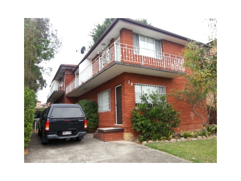 28 Ferguson Ave, Wiley Park NSW 2195