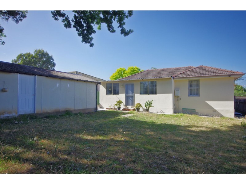 16 Coorabin Place, Riverwood NSW 2210