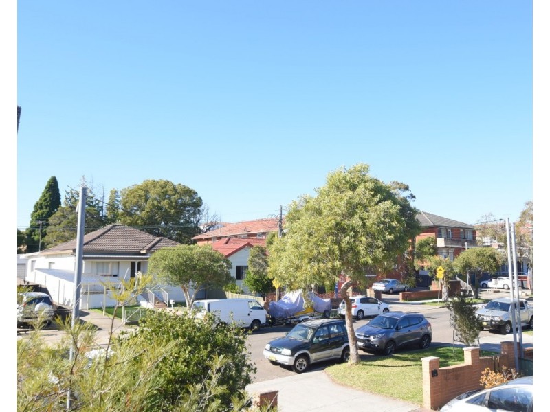 42 Cornelia Street, Wiley Park NSW 2195