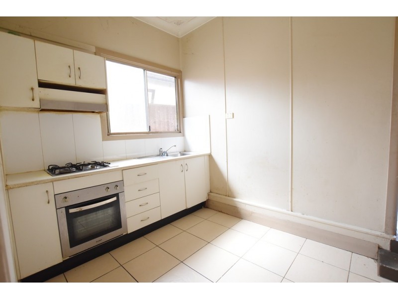 2/86 Rossmore Ave, Punchbowl NSW 2196