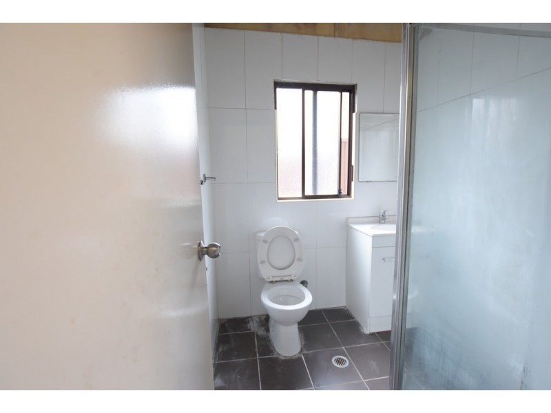 2/86 Rossmore Ave, Punchbowl NSW 2196