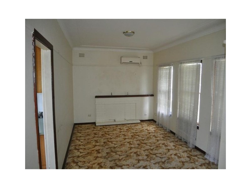 37 Joyce St, Punchbowl NSW 2196