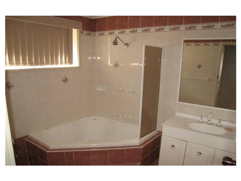 135 Reilly Street, Lurnea NSW 2170