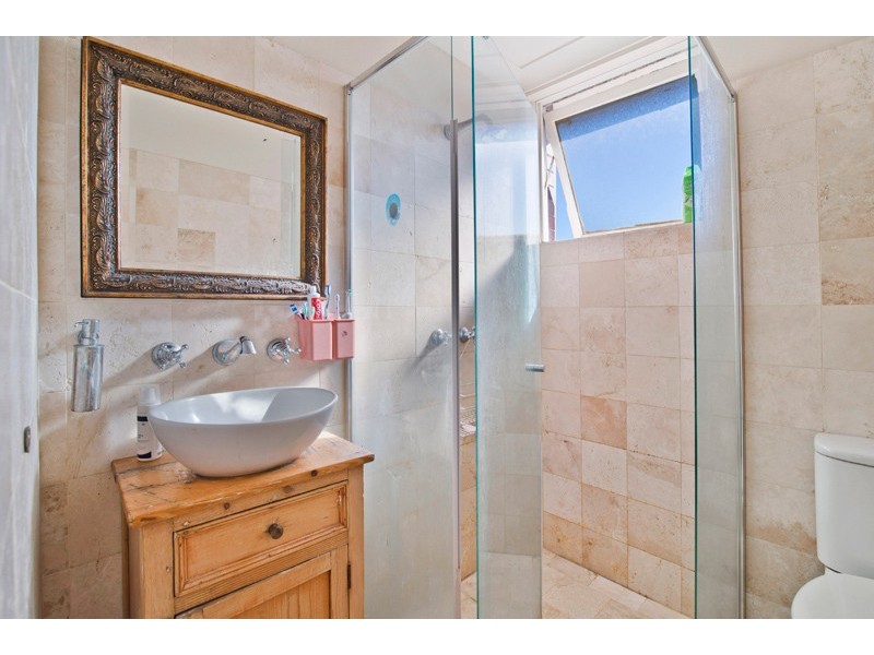 2/25 Blenman Avenue, Punchbowl NSW 2196